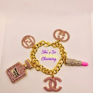 Chain link charm bracelet